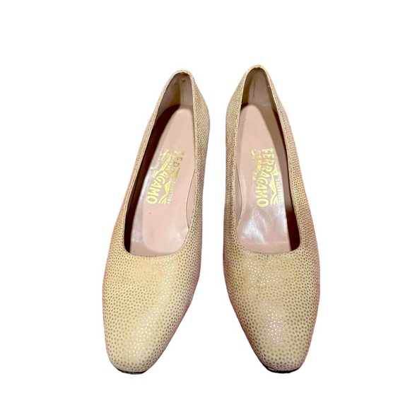 Vintage Salvatore Ferragamo pumps size 7B - Picture 4 of 8